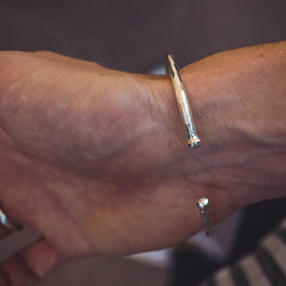 Gental Gems by Karat Kings | Adjustable Hammered Style Bangle/kadaa/Handcuff for Men & Boys | Sterling Silver Bracelet