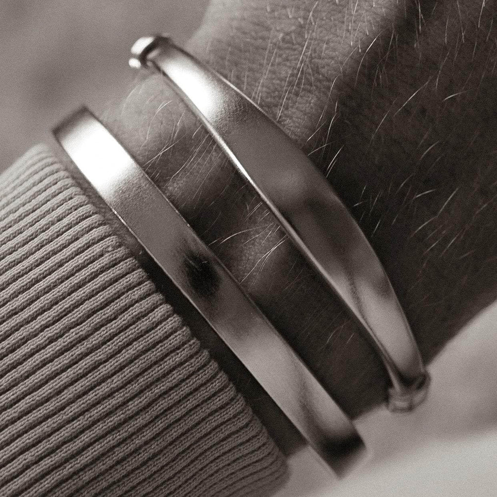 Gental Gems by Karat Kings | Adjustable Armreif Style Bangle/kadaa/Handcuff for Men & Boys | Sterling Silver Bracelet | Men's Jewelry | With Certificate of Authenticity and Hallmark