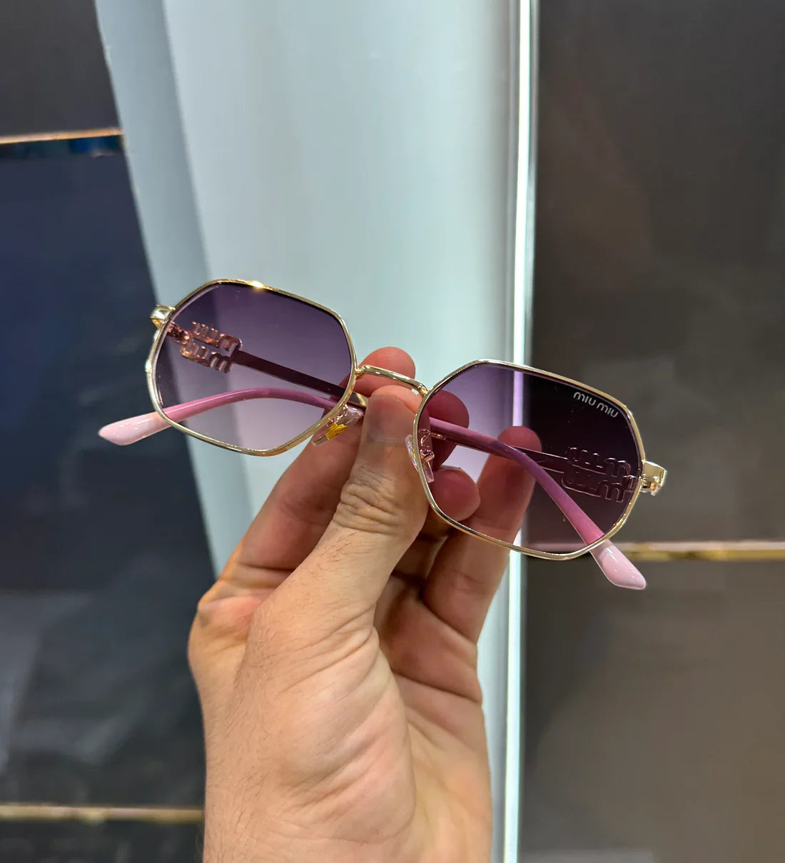 Pink Luxury Shade With Original Box Packing