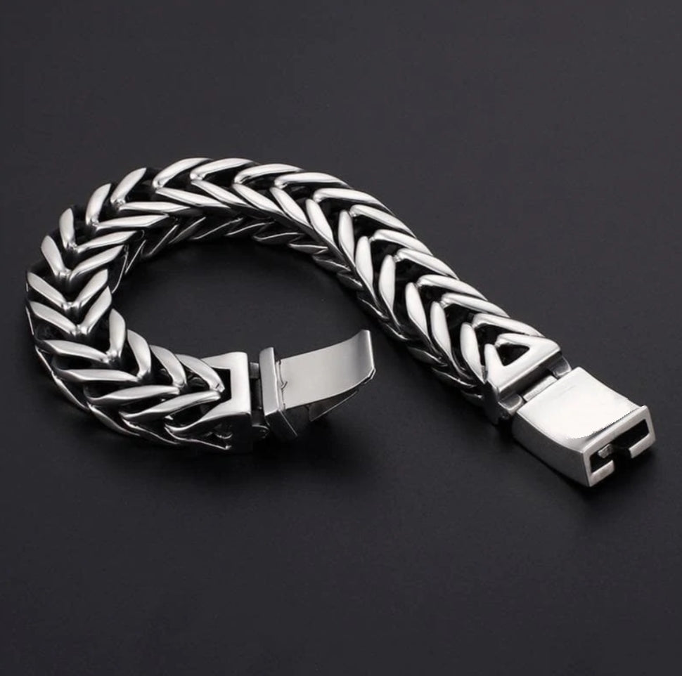 18mm wide Unique Retro Masculina High Polished V link Bracelet for Men |  Sterling Silver Bracelet | With Certificate of Authenticity and  Hallmark