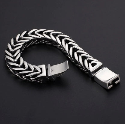 18mm wide Unique Retro Masculina High Polished V link Bracelet for Men |  Sterling Silver Bracelet | With Certificate of Authenticity and  Hallmark