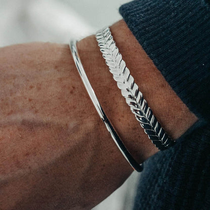 Gental Gems by Karat Kings | Adjustable Leaf Style Bangle/kadaa/Handcuff for Men & Boys |  Sterling Silver Bracelet