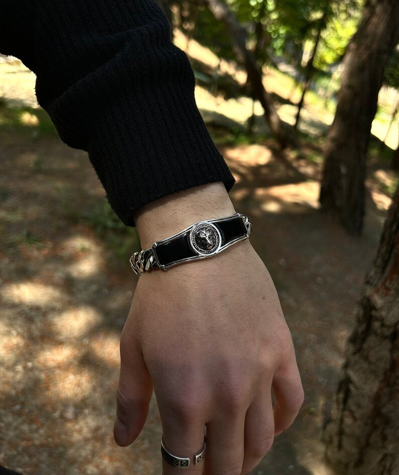 Gental Gems by Karat Kings | Heavy Lion Chain Bracelet with Natural Black Onyx for Men |  Sterling Silver Bracelet