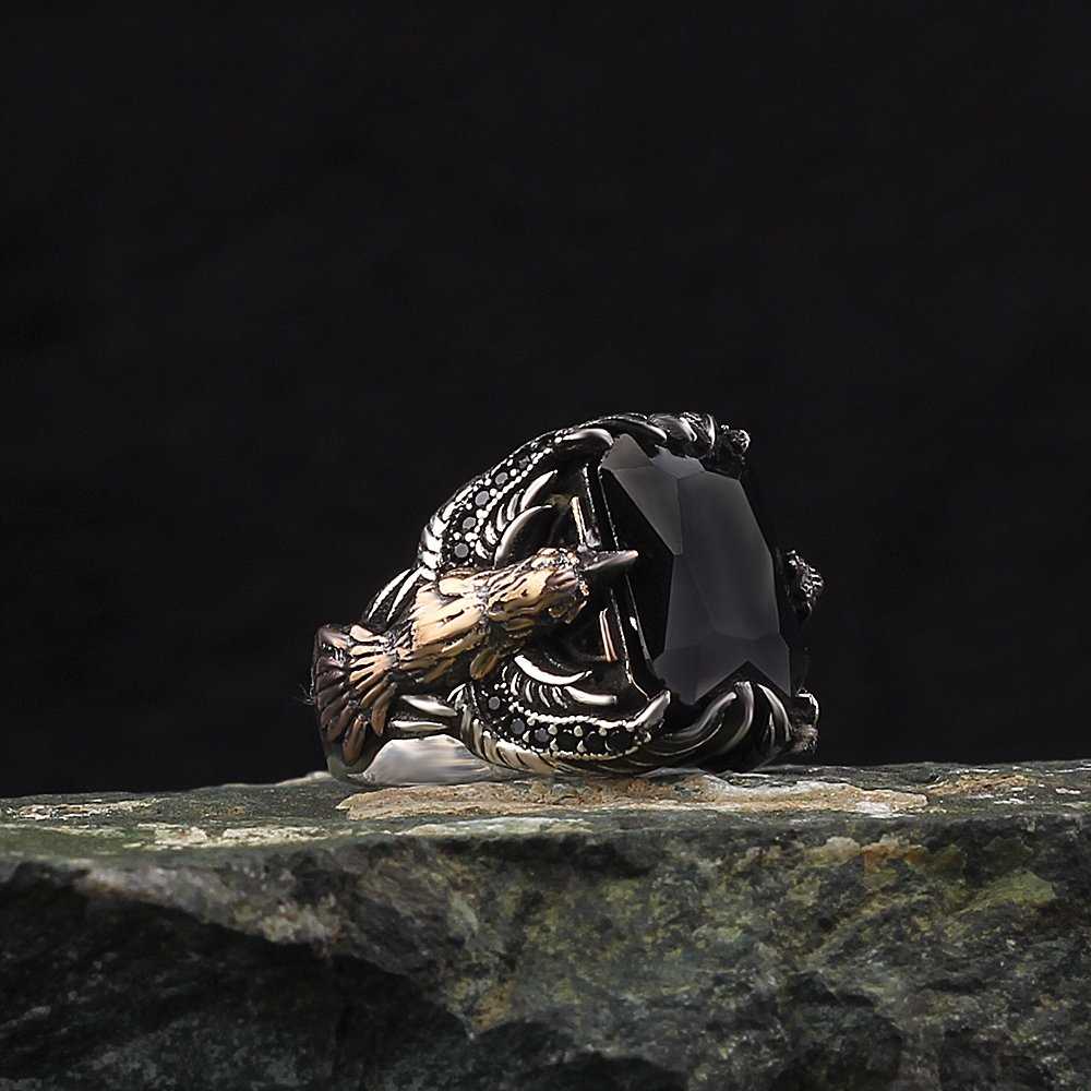 Eagle Design Zircon Ring