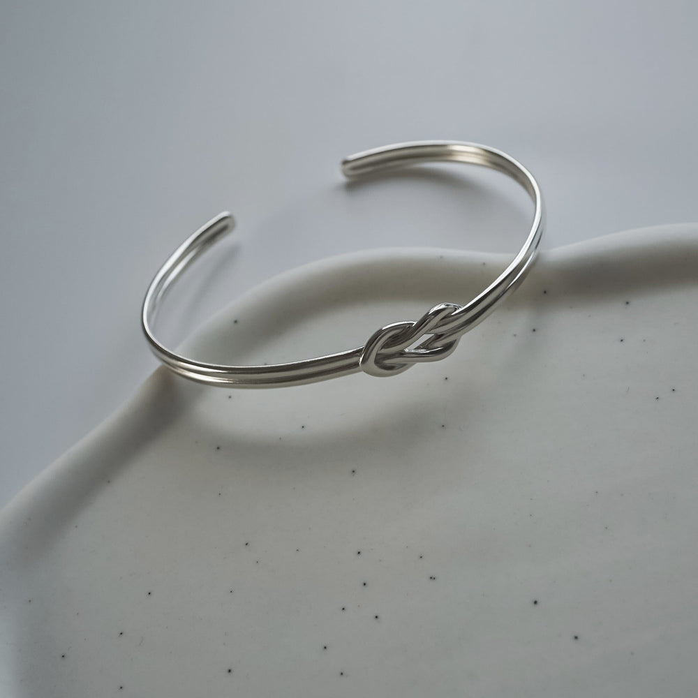 Gental Gems by Karat Kings | Adjustable Unique Knot Designed Bangle/kadaa/Handcuff for Men & Boys |  Sterling Silver Bracelet